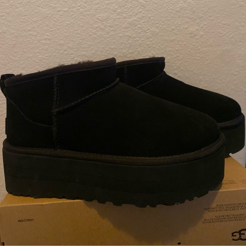 Ugg ultra mini platform boot